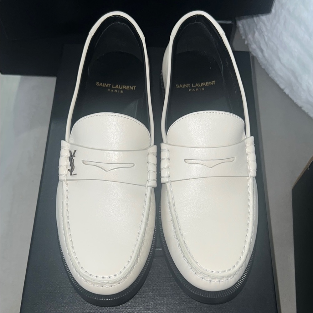 SAINT LAURENT LE LOAFER PENNY SLIPPERS IN SMOOTH LEATHER PEARL